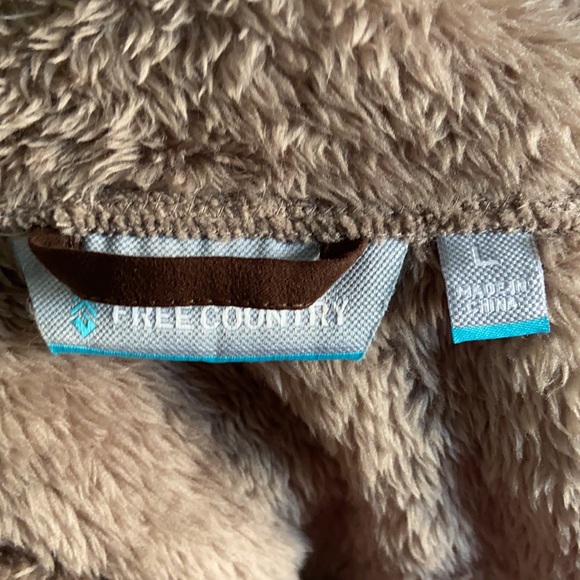 Sherpa vest, free country, in great shape! - Picture 4 of 4